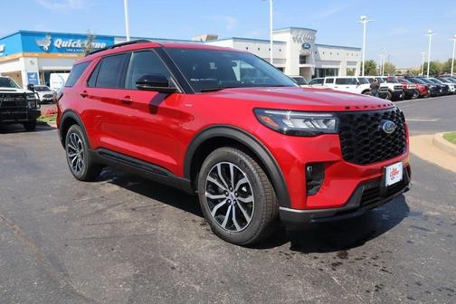 2025 Ford Explorer ST-Line
