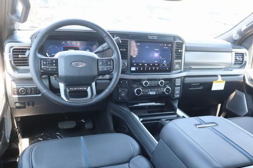 2025 Ford F-250 Platinum