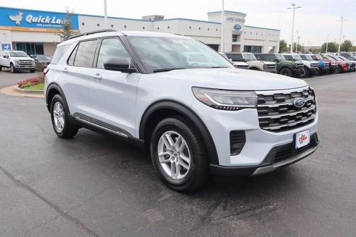 2025 Ford Explorer Active