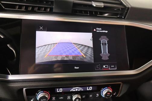 2022 Audi Q3 45 S line Premium