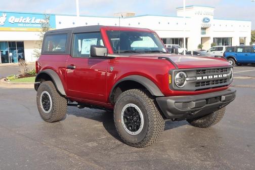 2025 Ford Bronco Base