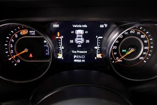 2022 Jeep Wrangler Unlimited Sahara Altitude