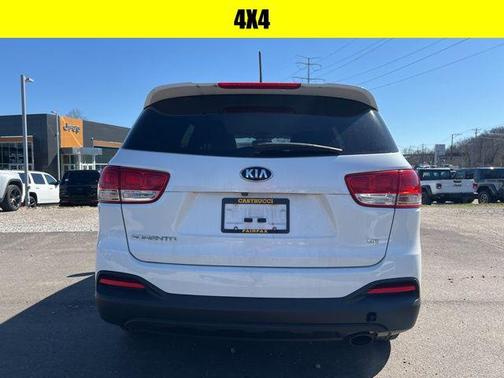 2017 Kia Sorento LX