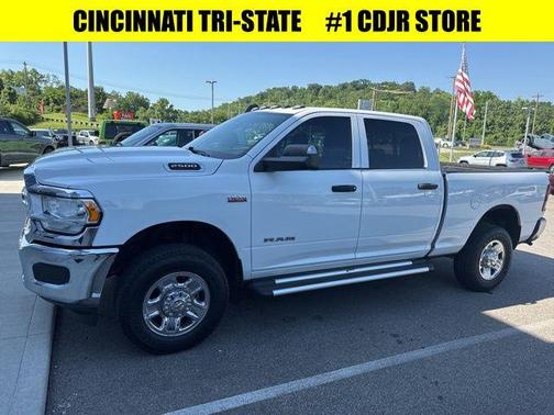 2022 RAM 2500 Tradesman Crew Cab 4x4 6'4' Box