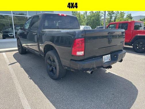 Brilliant Black Crystal Pearlcoat 2017 RAM 1500 Express