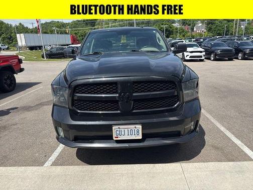 Brilliant Black Crystal Pearlcoat 2017 RAM 1500 Express