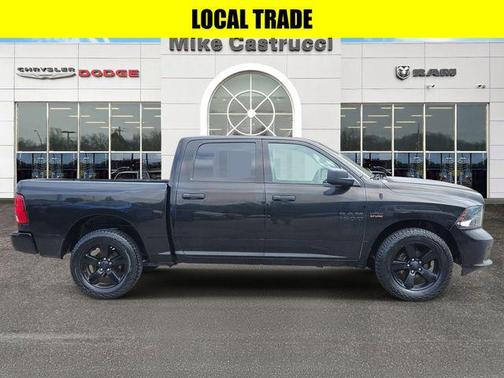 Brilliant Black Crystal Pearlcoat 2017 RAM 1500 Express