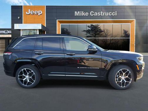2025 Jeep Grand Cherokee Summit