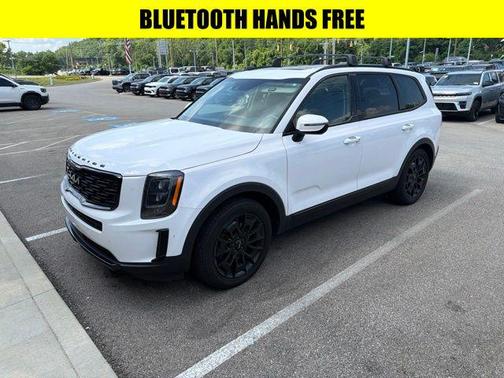 Glacial White Pearl 2022 Kia Telluride EX