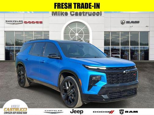 Stardust Metallic 2024 Chevrolet Traverse RS