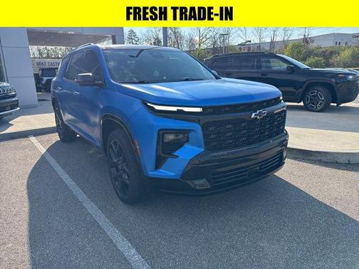 Stardust Metallic 2024 Chevrolet Traverse RS