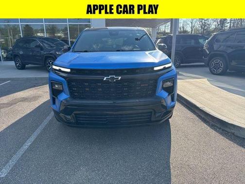 Stardust Metallic 2024 Chevrolet Traverse RS