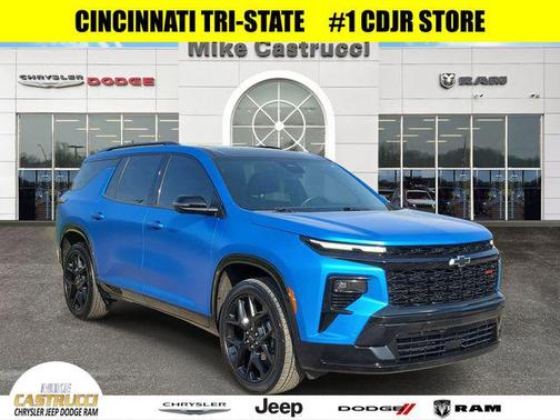 Stardust Metallic 2024 Chevrolet Traverse RS