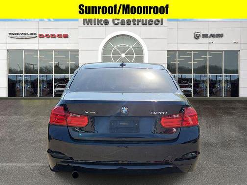 Black Sapphire Metallic 2014 BMW 320 i