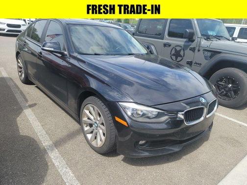 Black Sapphire Metallic 2014 BMW 320 i