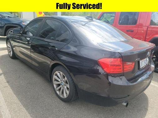 Black Sapphire Metallic 2014 BMW 320 i