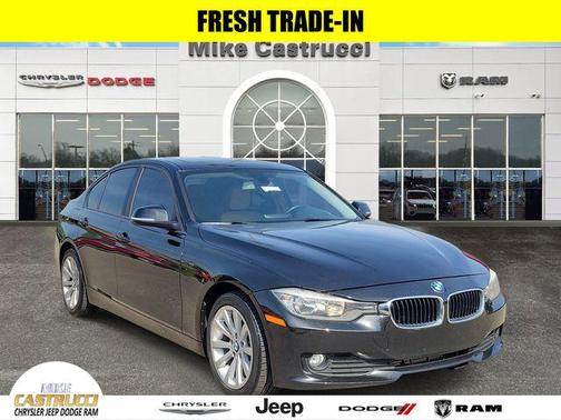 Black Sapphire Metallic 2014 BMW 320 i
