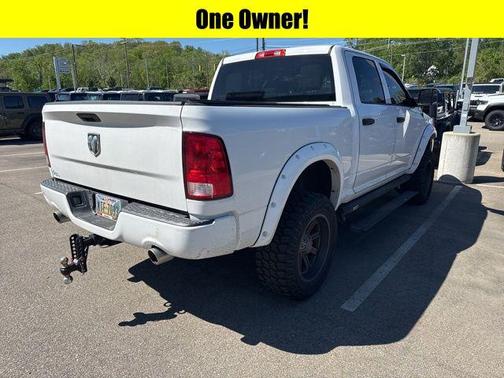 Brilliant Black Crystal Pearlcoat 2017 RAM 1500 Express