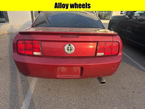 2007 Ford Mustang Deluxe