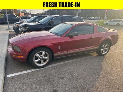 2007 Ford Mustang Deluxe