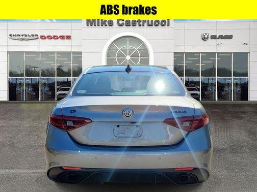 Stromboli Gray Metallic 2020 Alfa Romeo Giulia Sport