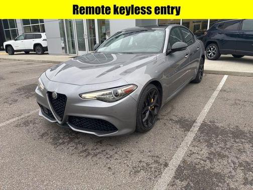 Stromboli Gray Metallic 2020 Alfa Romeo Giulia Sport