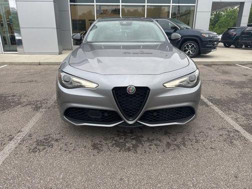 Stromboli Gray Metallic 2020 Alfa Romeo Giulia Sport