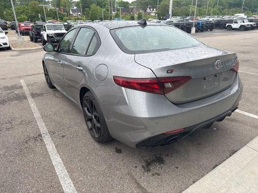 Stromboli Gray Metallic 2020 Alfa Romeo Giulia Sport