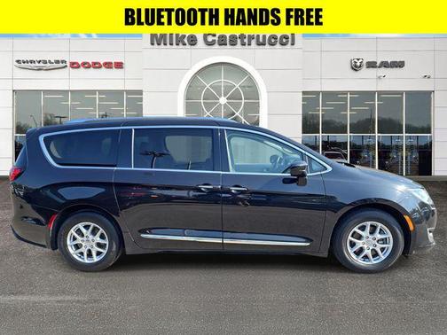 2020 Chrysler Pacifica Touring L