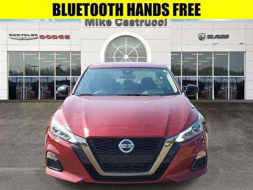2022 Nissan Altima SR FWD