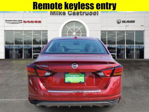 2022 Nissan Altima SR FWD