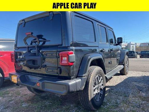 2024 Jeep Wrangler 4-Door Sahara 4x4