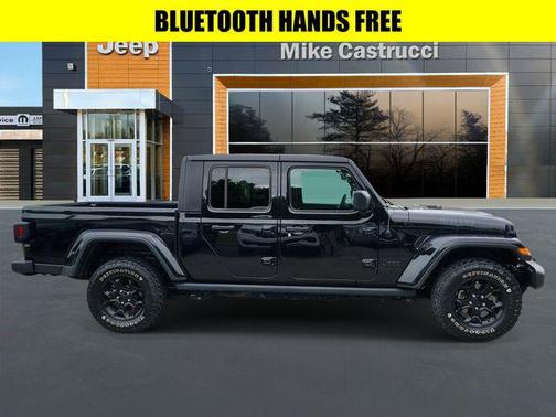 Black Clearcoat 2023 Jeep Gladiator Willys 4x4