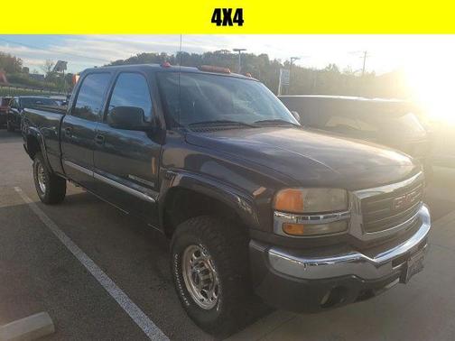 2005 GMC Sierra 2500 SLE H/D Crew Cab