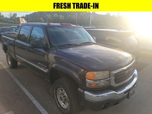 2005 GMC Sierra 2500 SLE H/D Crew Cab