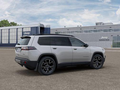 Silver Zynith Clearcoat 2026 Jeep Cherokee Overland
