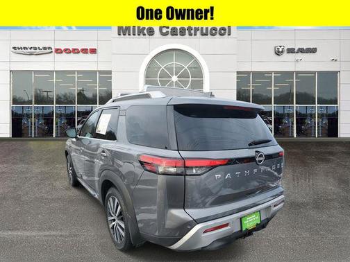 2022 Nissan Pathfinder Platinum 4WD