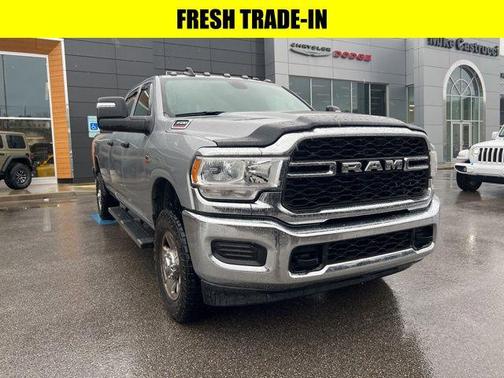 2023 RAM 3500 Tradesman Crew Cab 4x4 8' Box