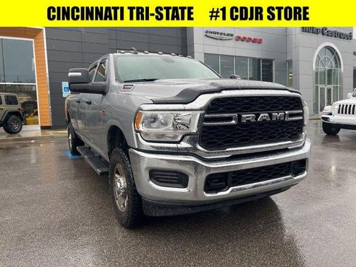 2023 RAM 3500 Tradesman Crew Cab 4x4 8' Box