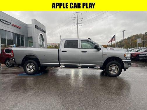 2023 RAM 3500 Tradesman Crew Cab 4x4 8' Box