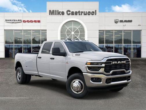 2026 RAM 3500 Tradesman Crew Cab 4x4 8' Box