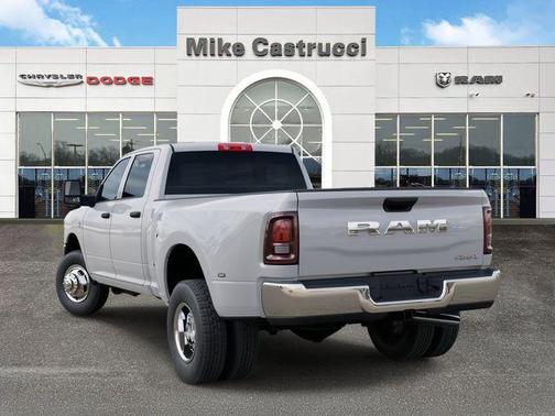 2026 RAM 3500 Tradesman Crew Cab 4x4 8' Box