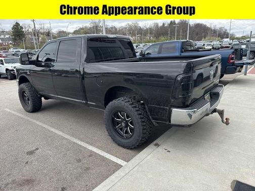 Diamond Black Crystal Pearlcoat 2024 RAM 2500 Tradesman Crew Cab 4x4 6'4' Box