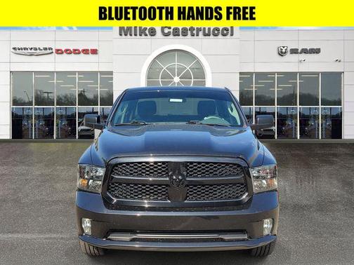 Brilliant Black Crystal Pearlcoat 2017 RAM 1500 Express