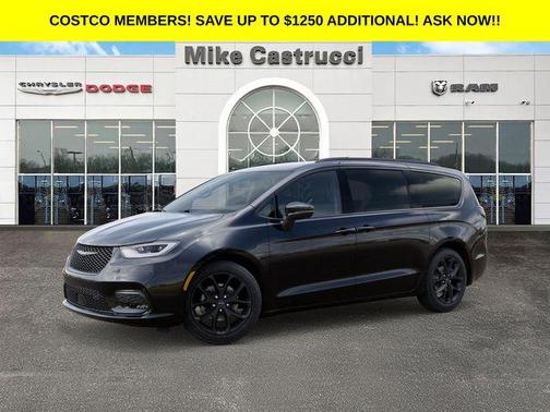 Diamond Black Crystal Pearlcoat 2026 Chrysler Pacifica L