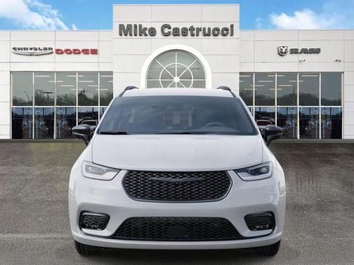 2026 Chrysler Pacifica L