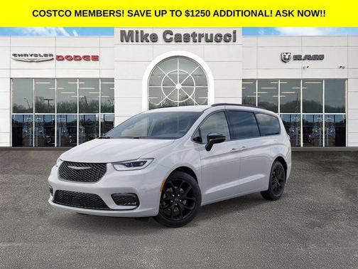 Bright White Clearcoat 2026 Chrysler Pacifica L
