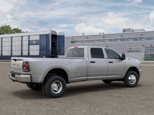 2026 RAM 3500 Tradesman Crew Cab 4x4 8' Box