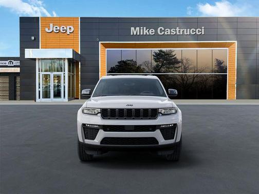 Bright White Clearcoat 2026 Jeep Grand Cherokee Limited