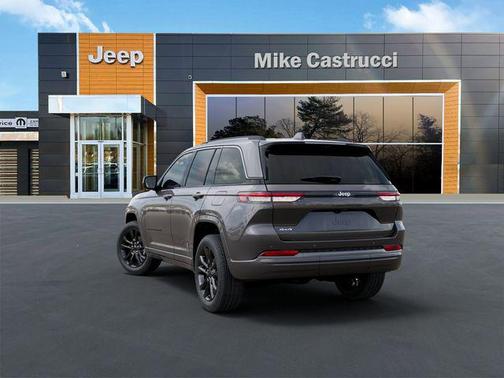 Baltic Gray Metallic Clearcoat 2026 Jeep Grand Cherokee Limited